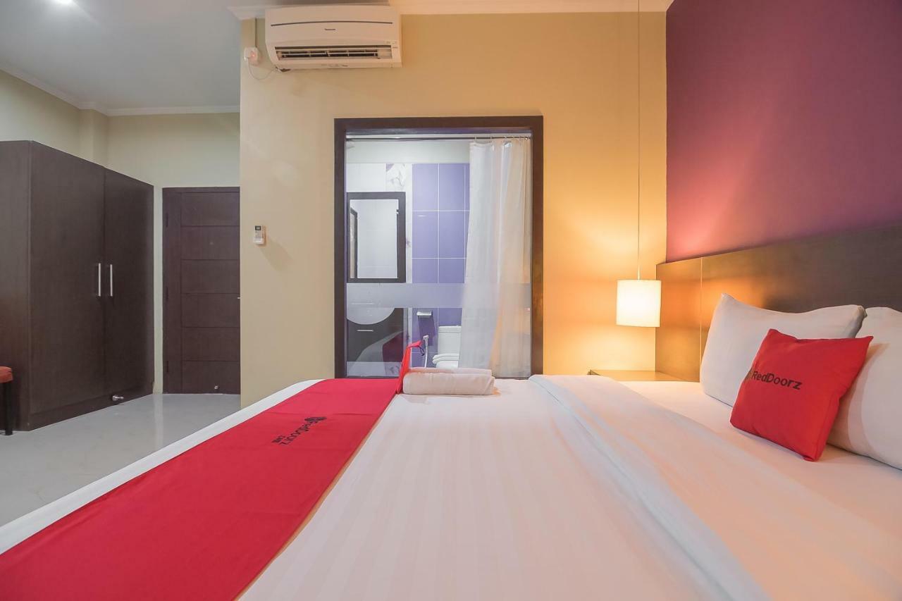 Reddoorz Plus @ Tanjung Pandan Belitung 2 Buitenkant foto