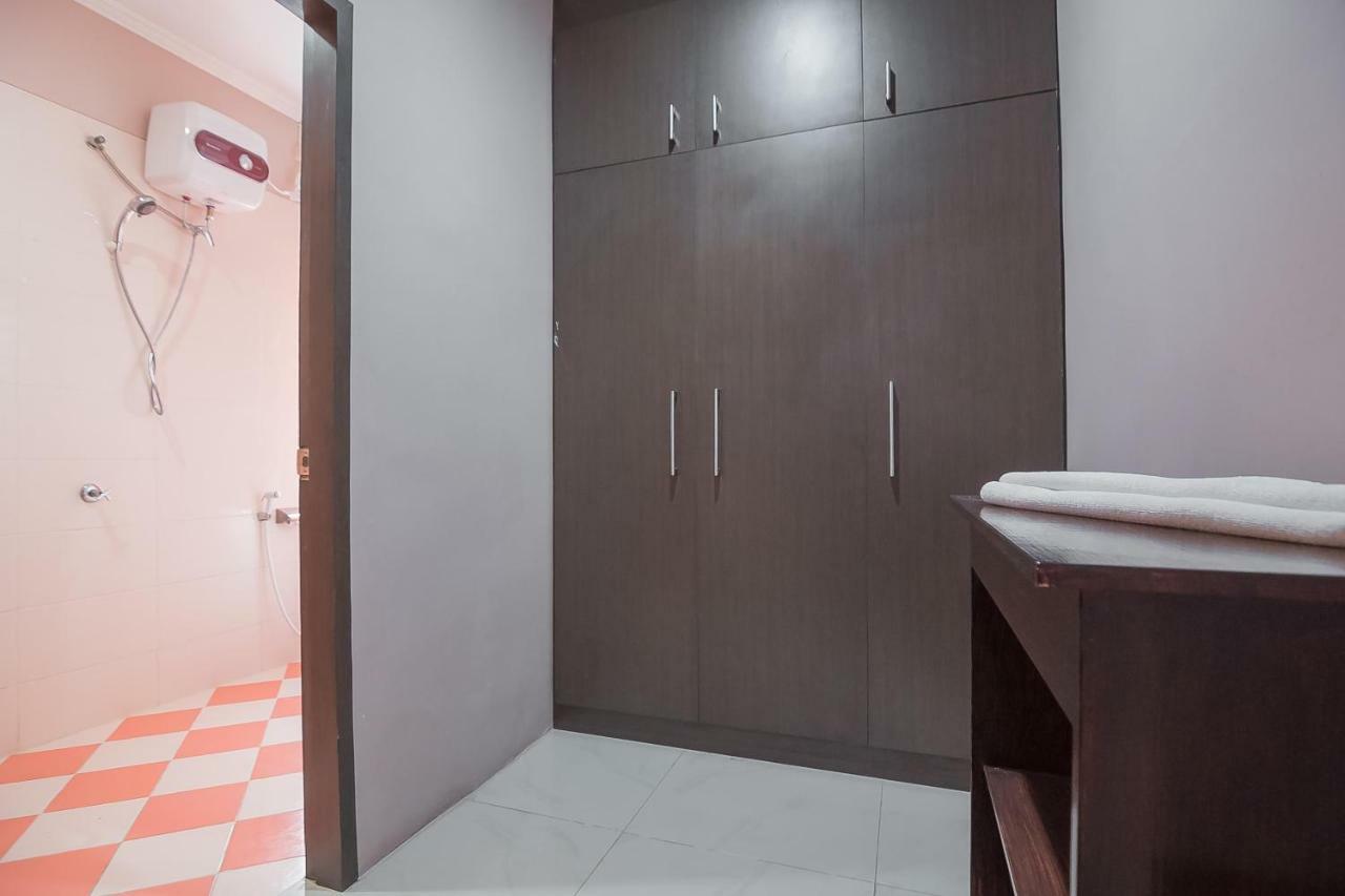 Reddoorz Plus @ Tanjung Pandan Belitung 2 Buitenkant foto